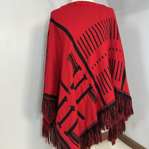Kensie Red Black Southwestern Fringe Poncho Sweater Reversible Shawl Holiday O/S - Picture 4 of 11